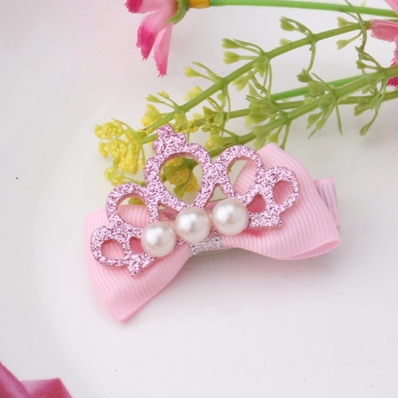 Other - 🔴 5/$15 Pink Glitter Pearl Crown Girl's Hairpin